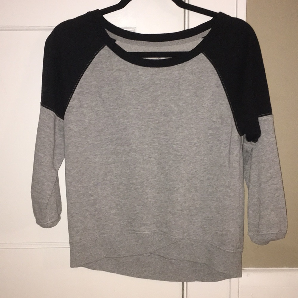 black and gray sweatshirt